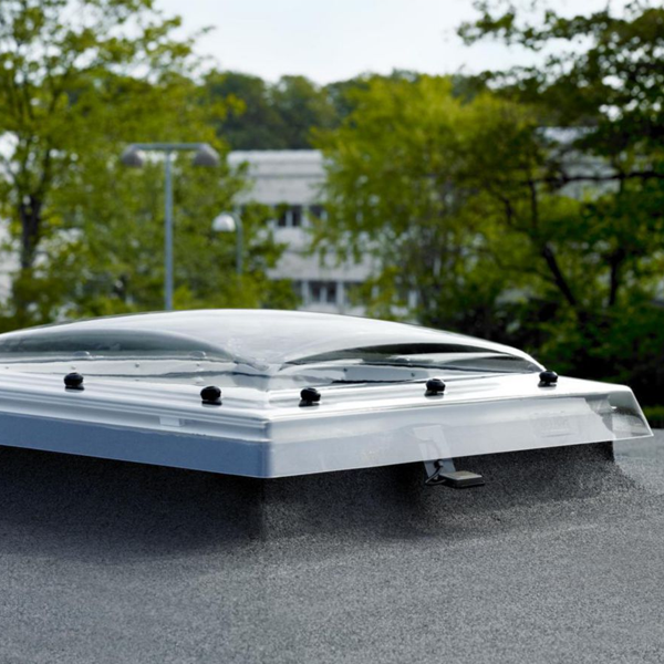 Coupole de protection acrylique transparente Velux ISD0000 pour fenêtre de toit plat - 90,0 CM x 90,0 CM