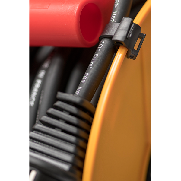 Enrouleur électrique Brennenstuhl Standard Pro - câble de 25,0 M H07RN-F 3G2,5 avec 4 prises IP44