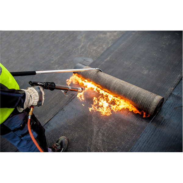 Canne d'étancheur pour dérouler les rouleaux bitumeux