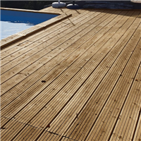 Lame de terrasse bois en Pin du Nord striée - Nuséo - Traité classe 4 marron - 145 MM x 27,00 MM - Longueur 4,80 M