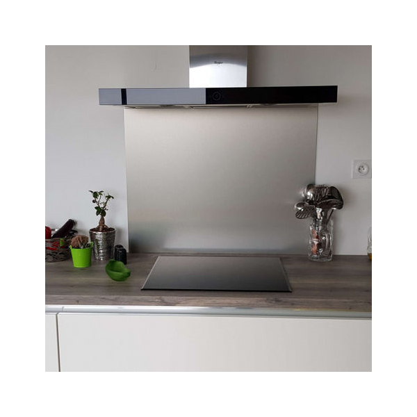 Plaque aluminium anodisé brossé pour crédence de cuisine - 600 x 700 mm - épaisseur 0,8 mm