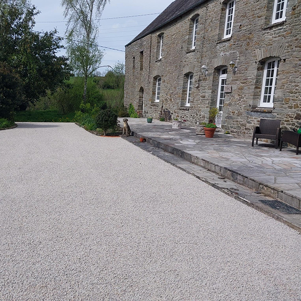 Plaque stabilisatrice pour graviers avec géotextile intégré - Alveplac - Blanc - 1166 x 800 x 30 mm