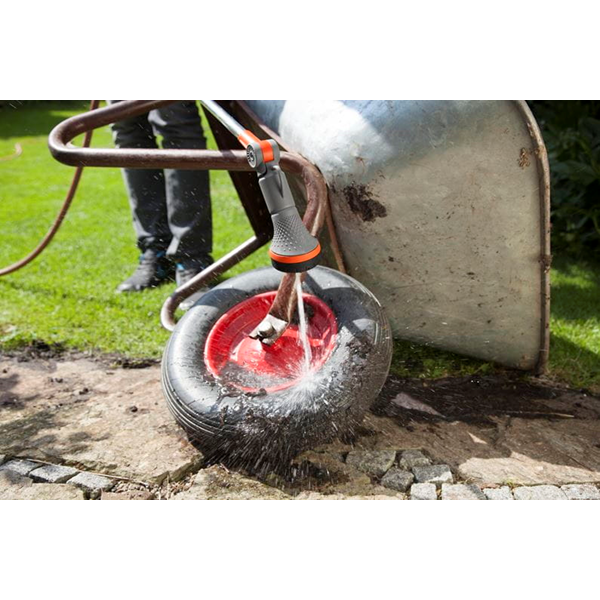 Fusil arrosoir Comfort Gardena - arrosage et nettoyage des zones difficiles d'accès - 2 jets au choix