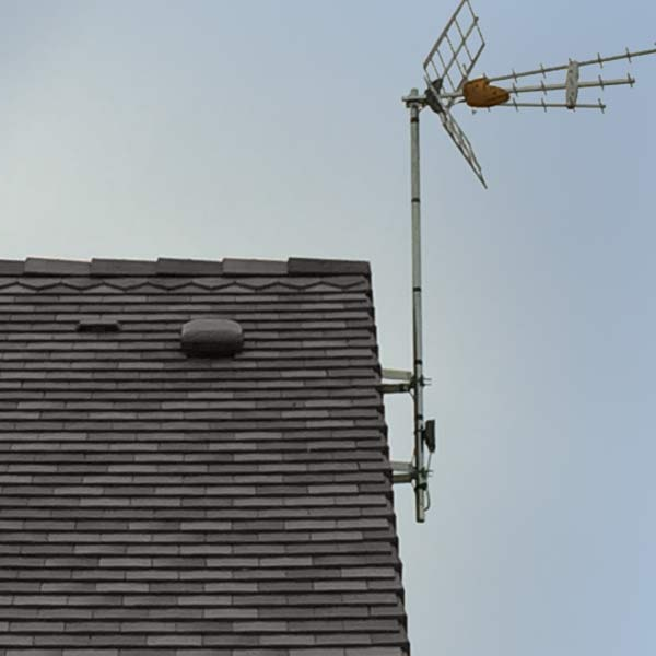 Chapeau de ventilation de toit avec moustiquaire diamètre 80 à 125 mm - PVC Ardoise