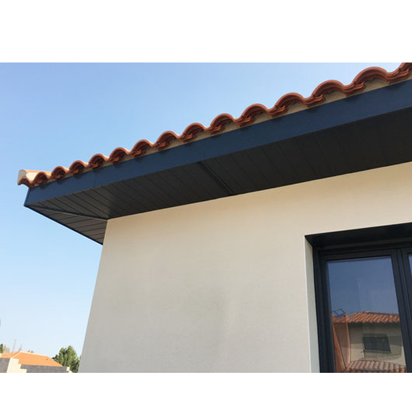Lambris PVC de sous toiture Anthracite - 4 frises alvéolaires - 250 MM x 10,00 MM - Long. 4,00 M