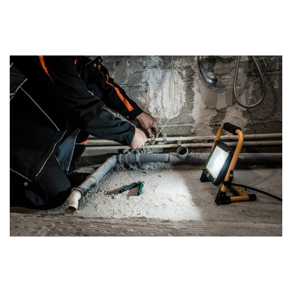 Projecteur de chantier portable à LED Brennenstuhl Jaro 3050 M - IP65 - 2650 lm - 30 W - 3 m de câble