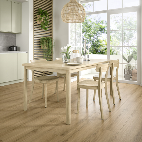Parquet stratifié Aqua Large 8/32 - 4 chanfreins avec système Aqua CLIC it! 24h - 246 x 8 x 1292 mm - Chêne Padua Miel