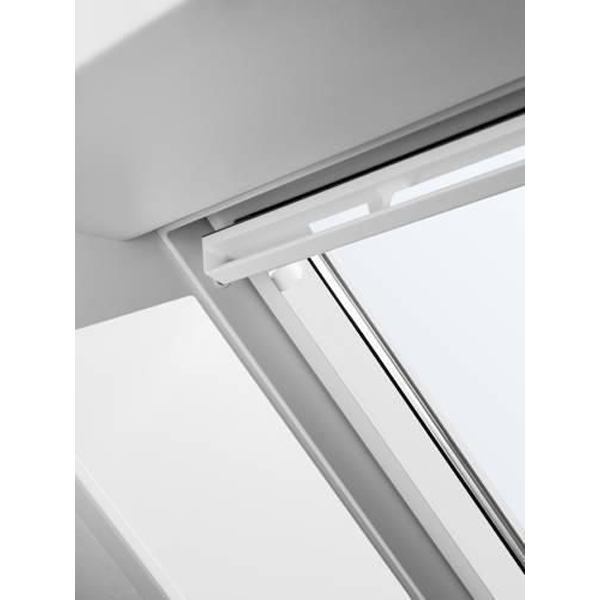 Fenêtre de toit à rotation Velux GGU Confort - Finition EverFinish - 134,0 CM x 140,0 CM - Blanc