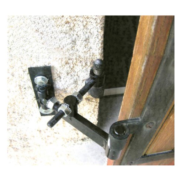 Corps de gond déporté pour isolation extérieure de 60 à 160 mm - Clavette Ø 14 mm - Acier noir