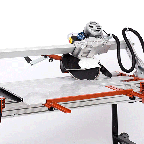 Scie sur table électrique à eau pour carrelage grand format - ZOÉ 150 - longueur de coupe 150 cm - disque diamant Ø350 mm