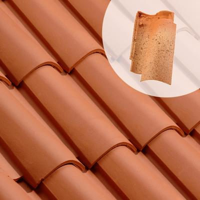 Tuile en terre cuite à emboîtement grand moule fortement galbée - Canal S Poudenx - Rouge