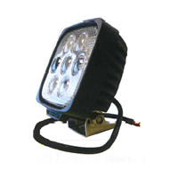 Phare de travail multi-voltage 10 à 32V DC 7 LED 35W 2200 lumens carré