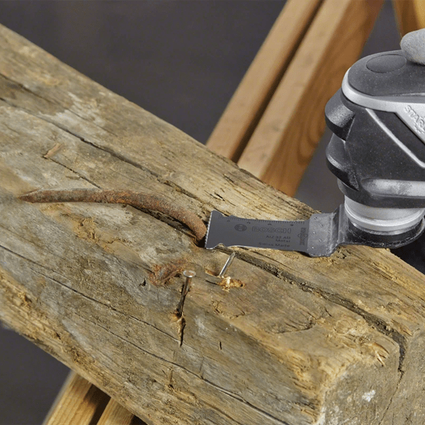 Lame Starlock AIZ 32 APB Bosch pour bois et métal longueur 50 mm largeur 32 mm