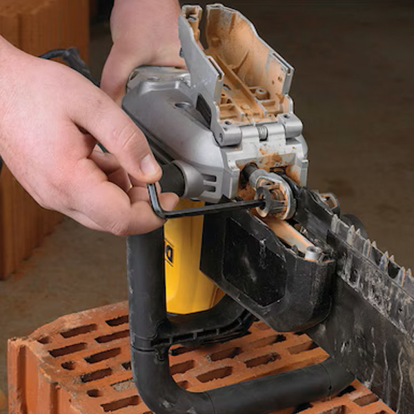 Scie Alligator filaire Dewalt DWE398 - 1700W - longueur de lame 430 mm
