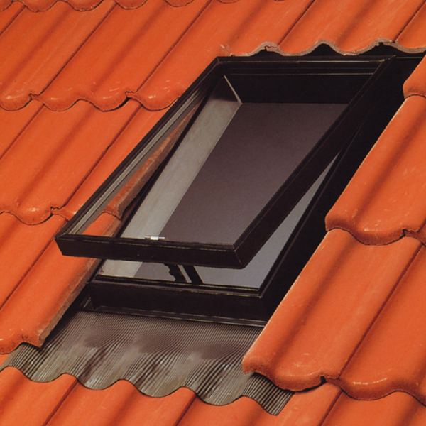 Fenêtre d'accès toiture pour combles non aménagés - VLT Velux - ouverture par projection - 46,0 CM x 61,0 CM