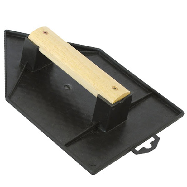 Taloche plastique pointue Mondelin avec poignée bois 18 x 27 cm