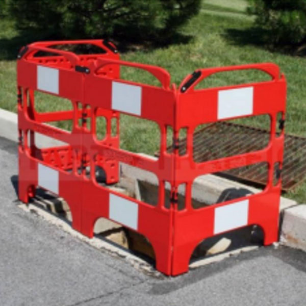 BARRIERE PLAST. 4 VOLETS SAFEGATE