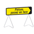 KD 1300X300 T1 PIETONS PASSEZ EN FACE FLECHE AMOVIBLE