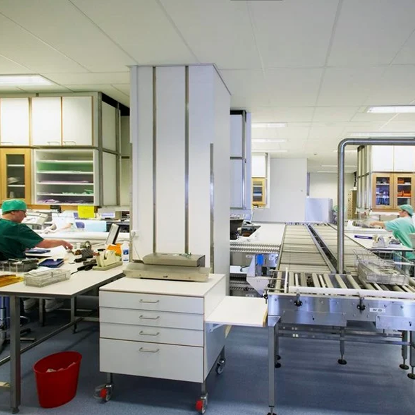 Dalle faux plafond 60,0 CM x 60,0 CM pour ossature T24 - Ecophon Hygiene Clinic A - Bords droits enduits - ép. 15,00 MM