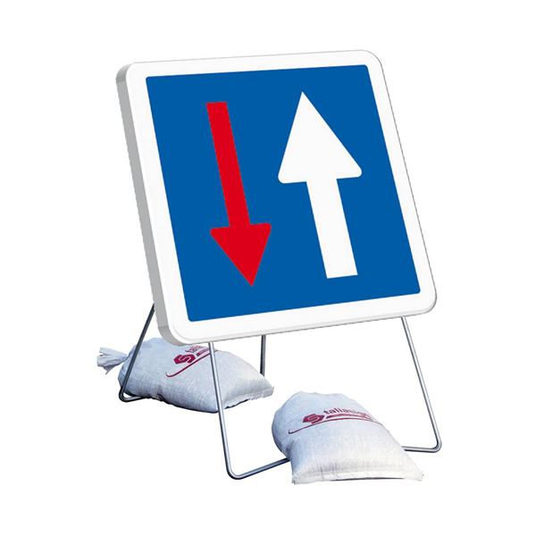 C18 700X700 C1 sens prioritaire