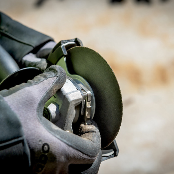 Meuleuse d'angle sans fil 125 mm - Metabo W 18 7-125 - en coffret avec 2 batteries 18V 4 Ah et chargeur