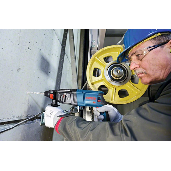 Marteau perforateur Bosch SDS PLUS GBH 2-26 professionnel - 830W 2.7 J - avec mallette
