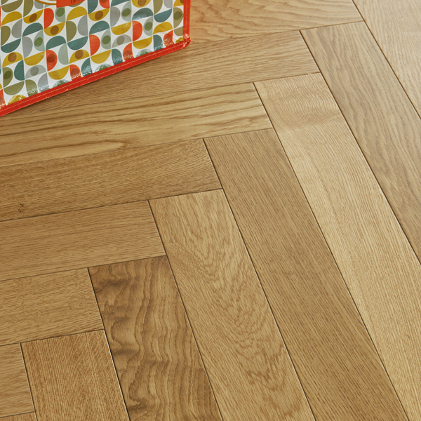 Parquet contrecollé en bâton rompu Chêne Classic/Authentique Satiné - 590,0 MM x 90 MM - ép. 12,00 MM
