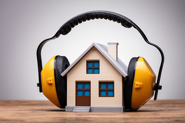 Comment réaliser une bonne isolation phonique/acoustique à l'intérieur de  votre logement ?