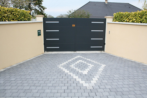 Allée carrossable à faible passage