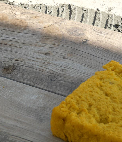 Comment nettoyer et protéger votre terrasse en dalle ou carrelage