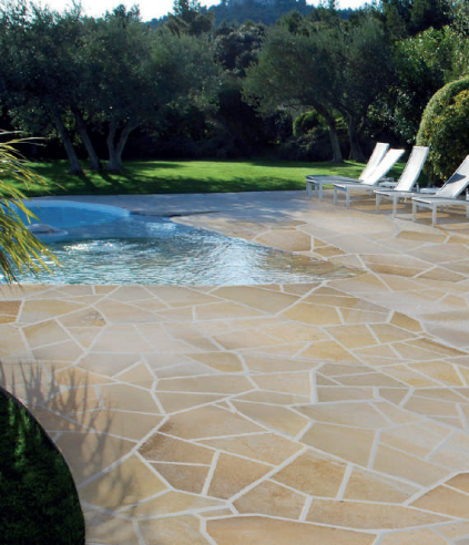 Terrasse pierre naturelle