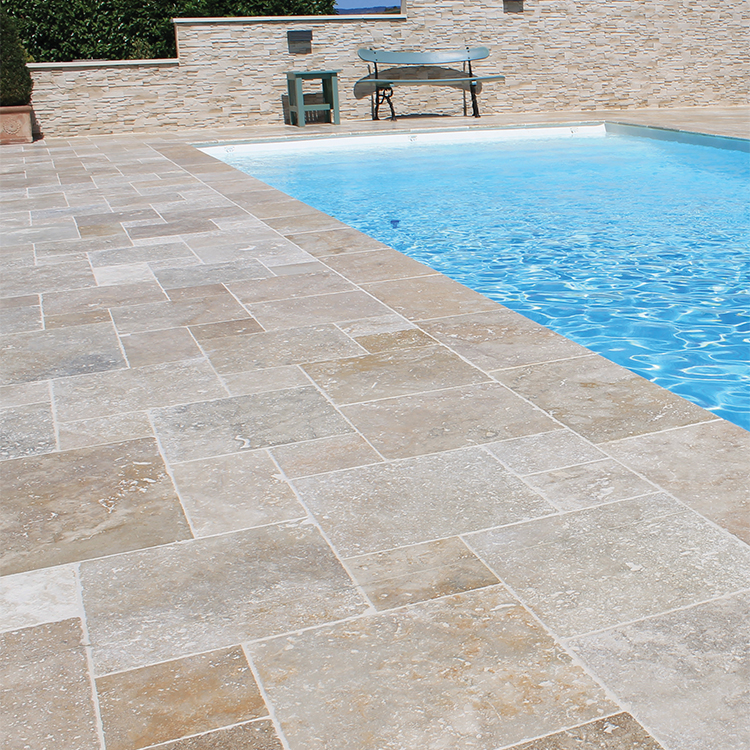 Terrasse pierre naturelle