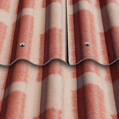 Plaques sous toiture et plaques ondulées